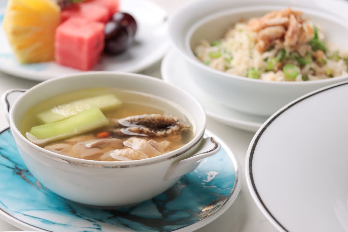 蜜瓜鮮鮑燉雞湯&鮮蟹肉蛋白炒飯